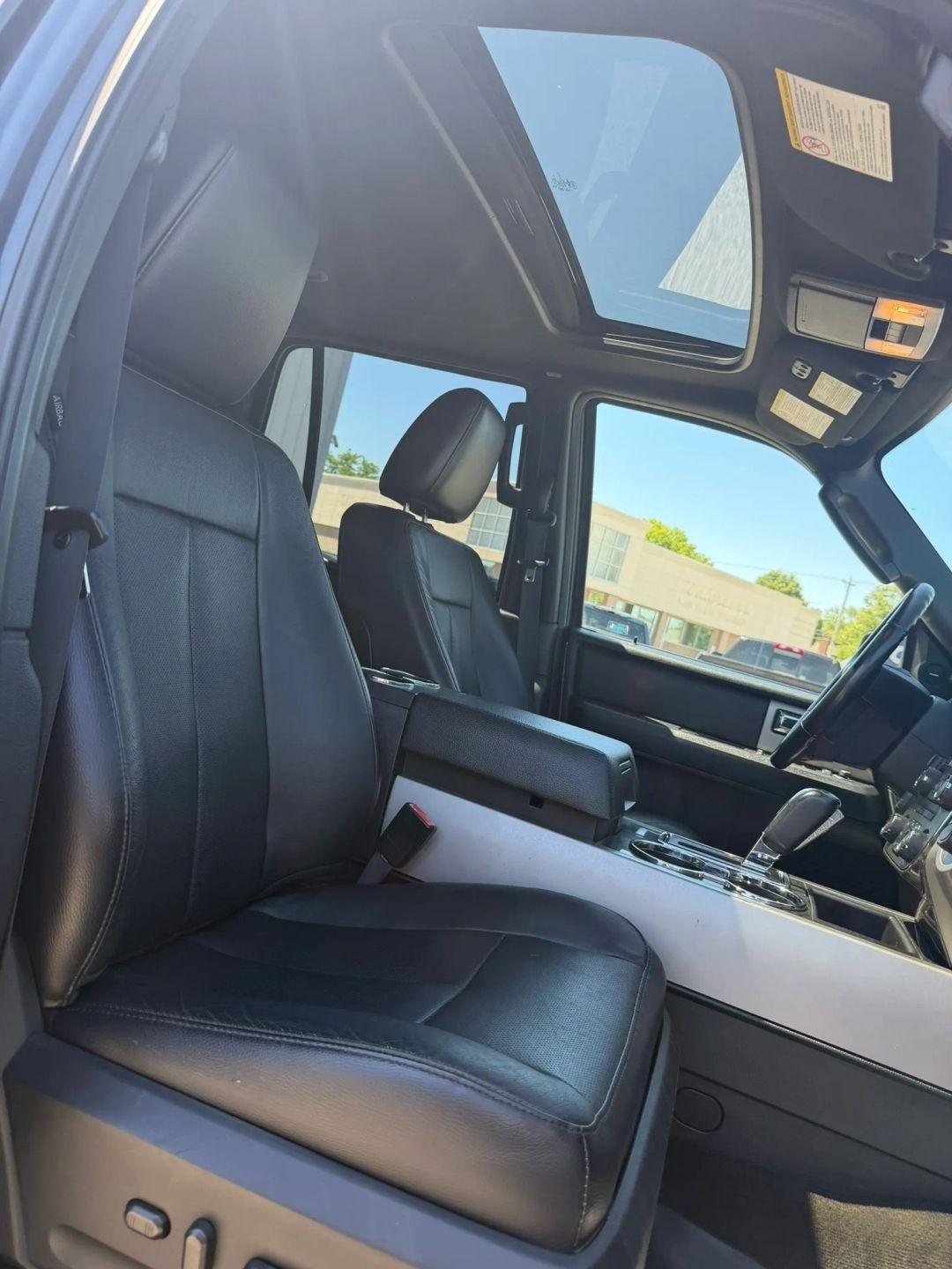 Ford Expedition  2017