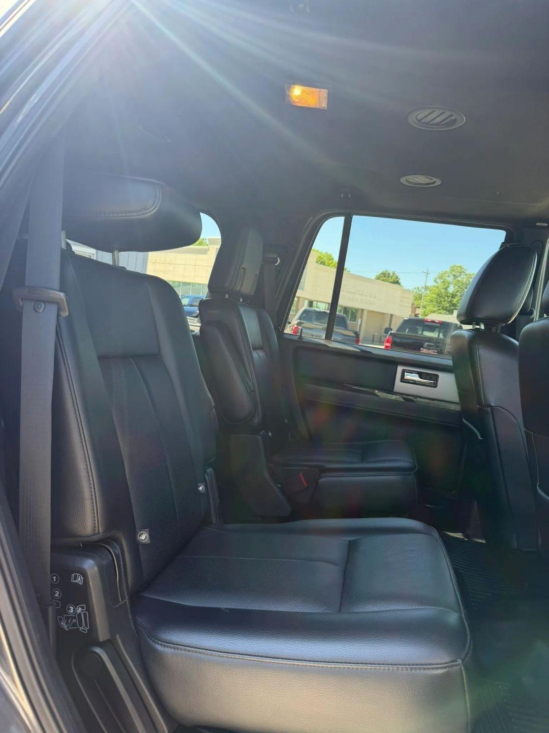 Ford Expedition  2017