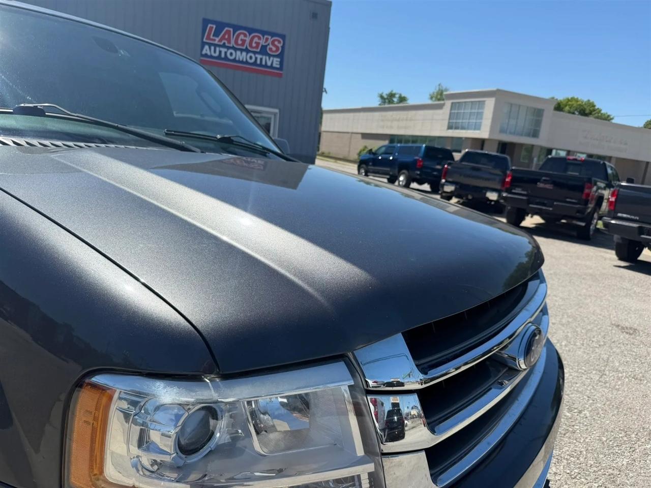 Ford Expedition  2017