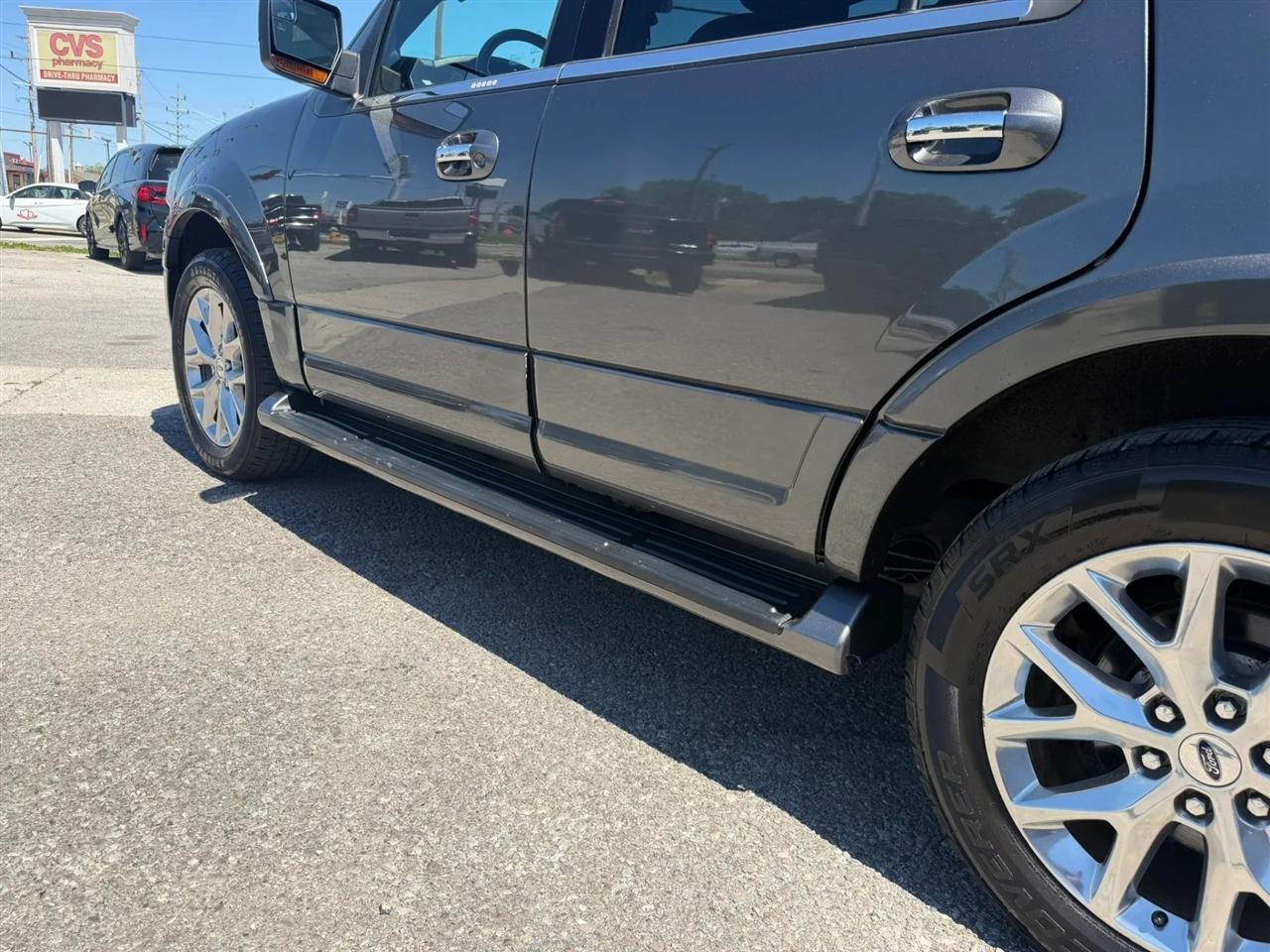 Ford Expedition  2017