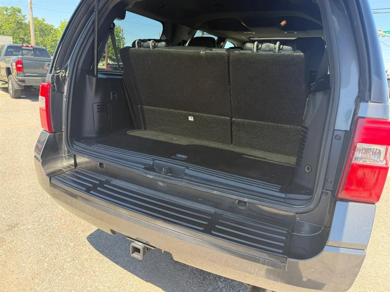 Ford Expedition  2017