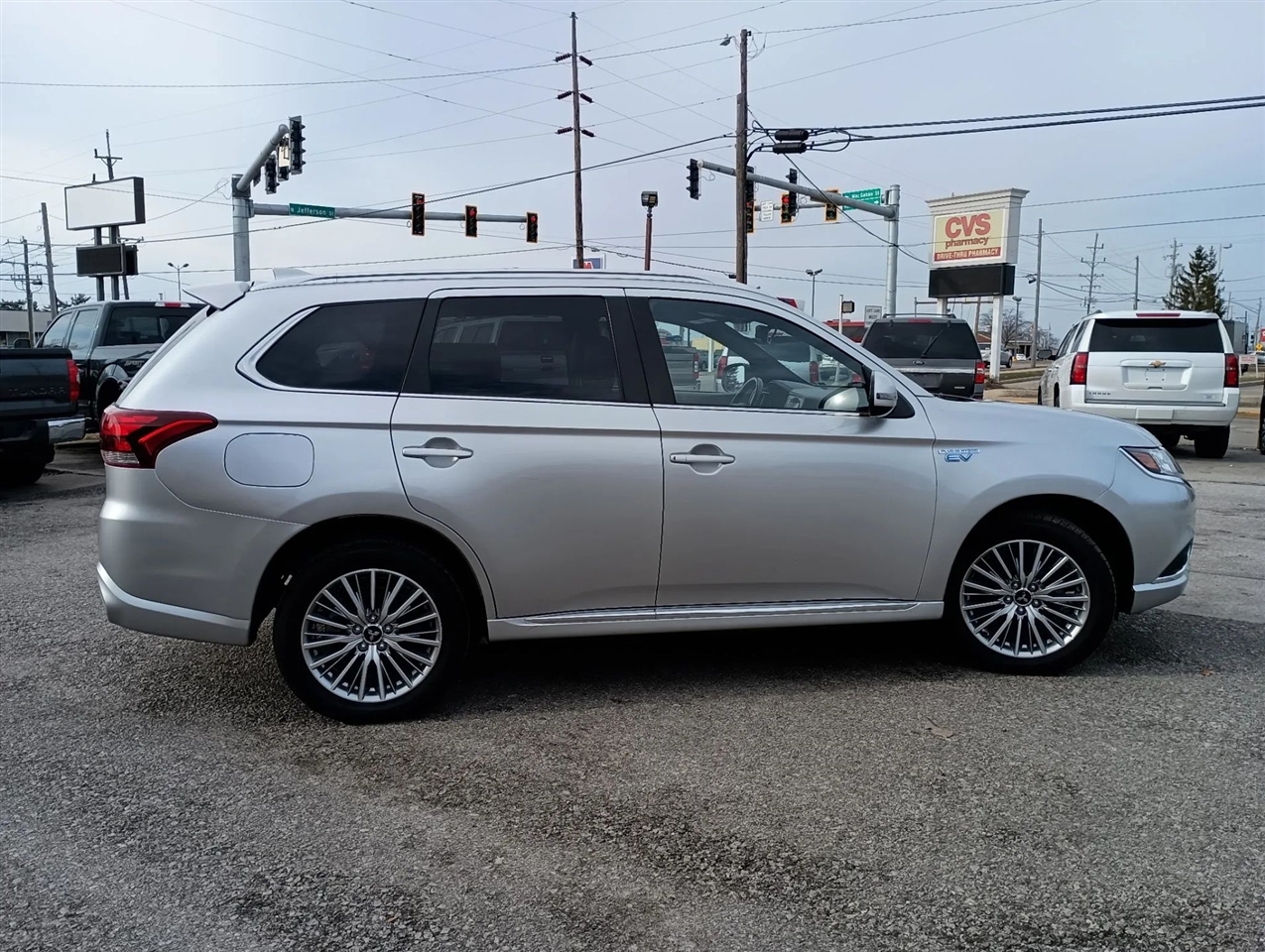 Mitsubishi Outlander PHEV  2022