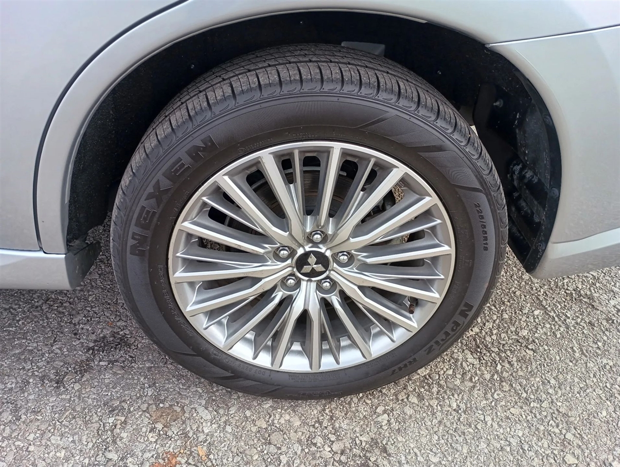 Mitsubishi Outlander PHEV  2022