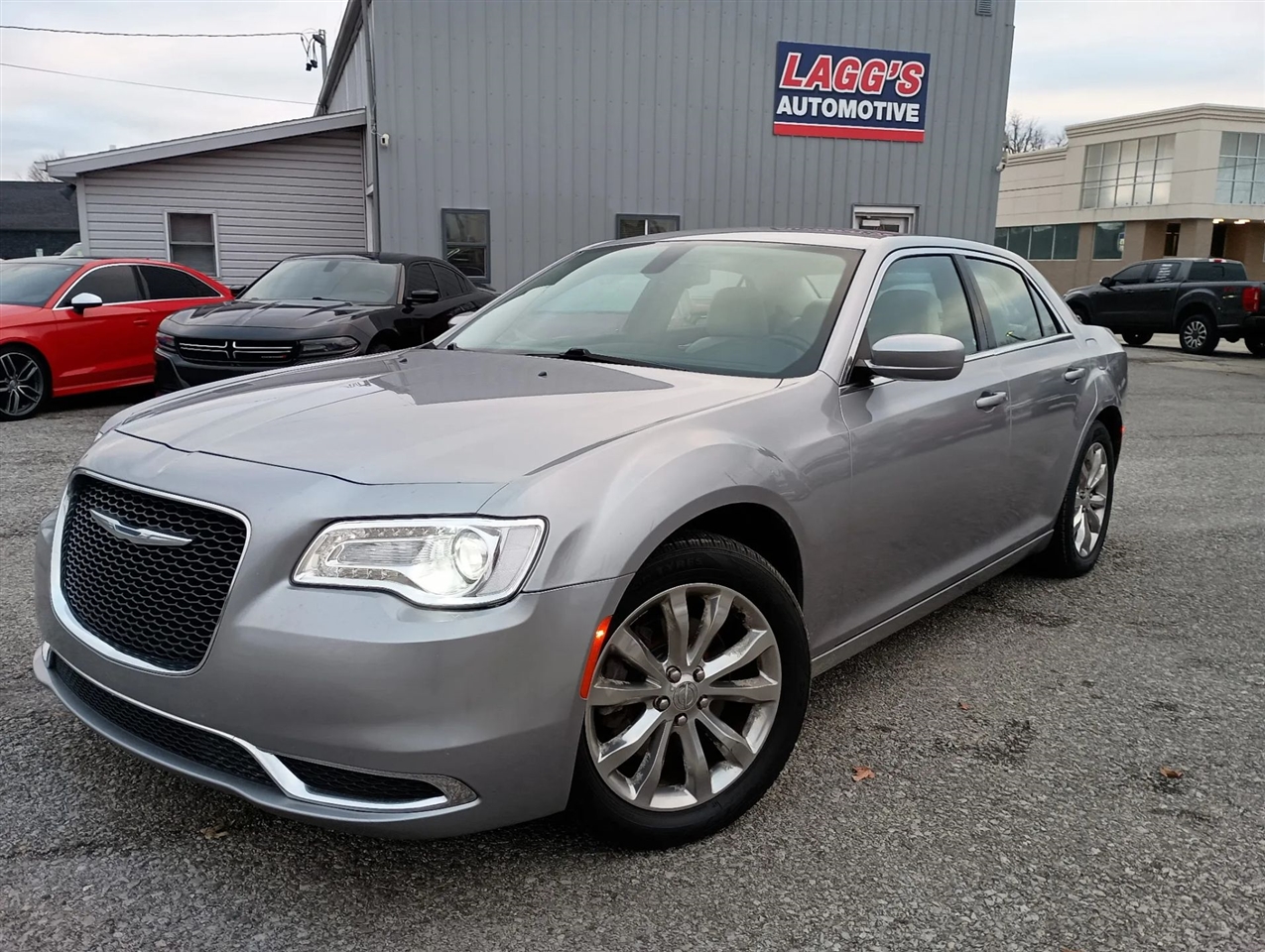 Chrysler 300  2017
