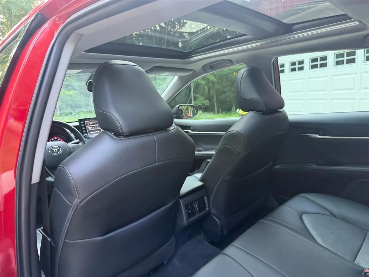 Toyota Camry  2021