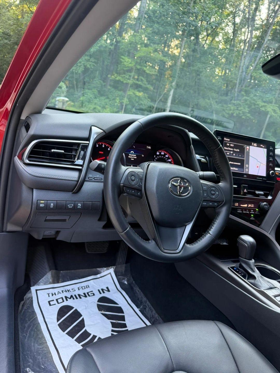 Toyota Camry  2021