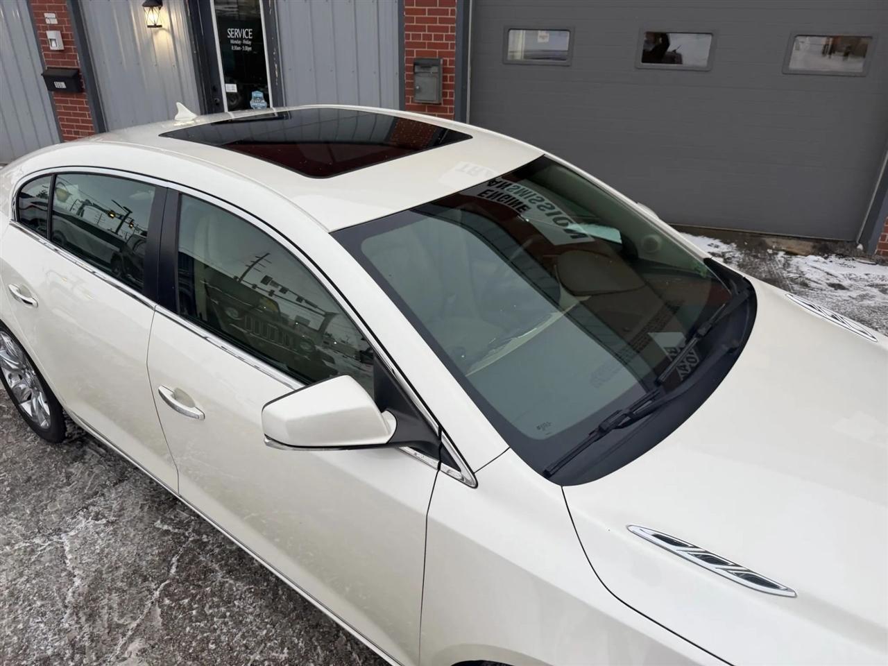 Buick LaCrosse  2011