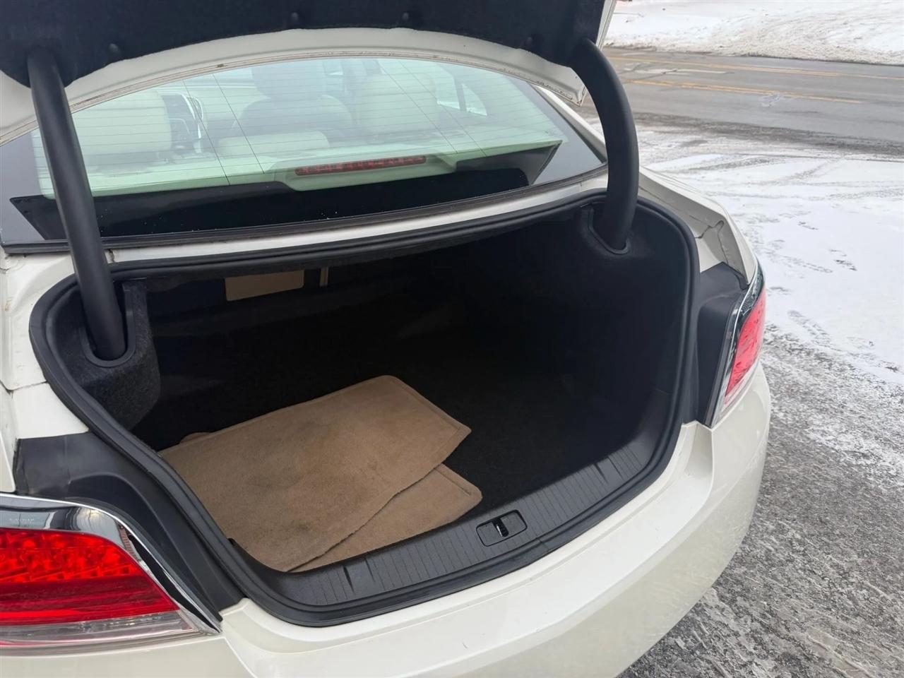 Buick LaCrosse  2011