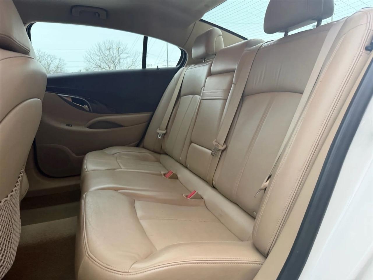 Buick LaCrosse  2011