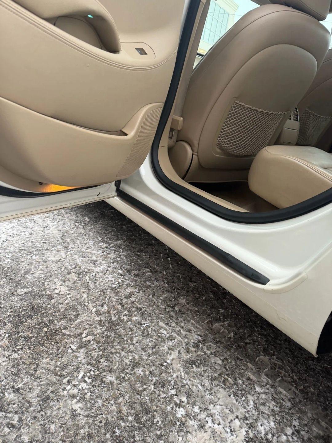 Buick LaCrosse  2011