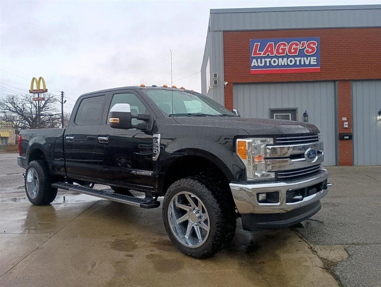 2017 Ford F-350 SD Lariat Pickup 4D 6 3/4 ft