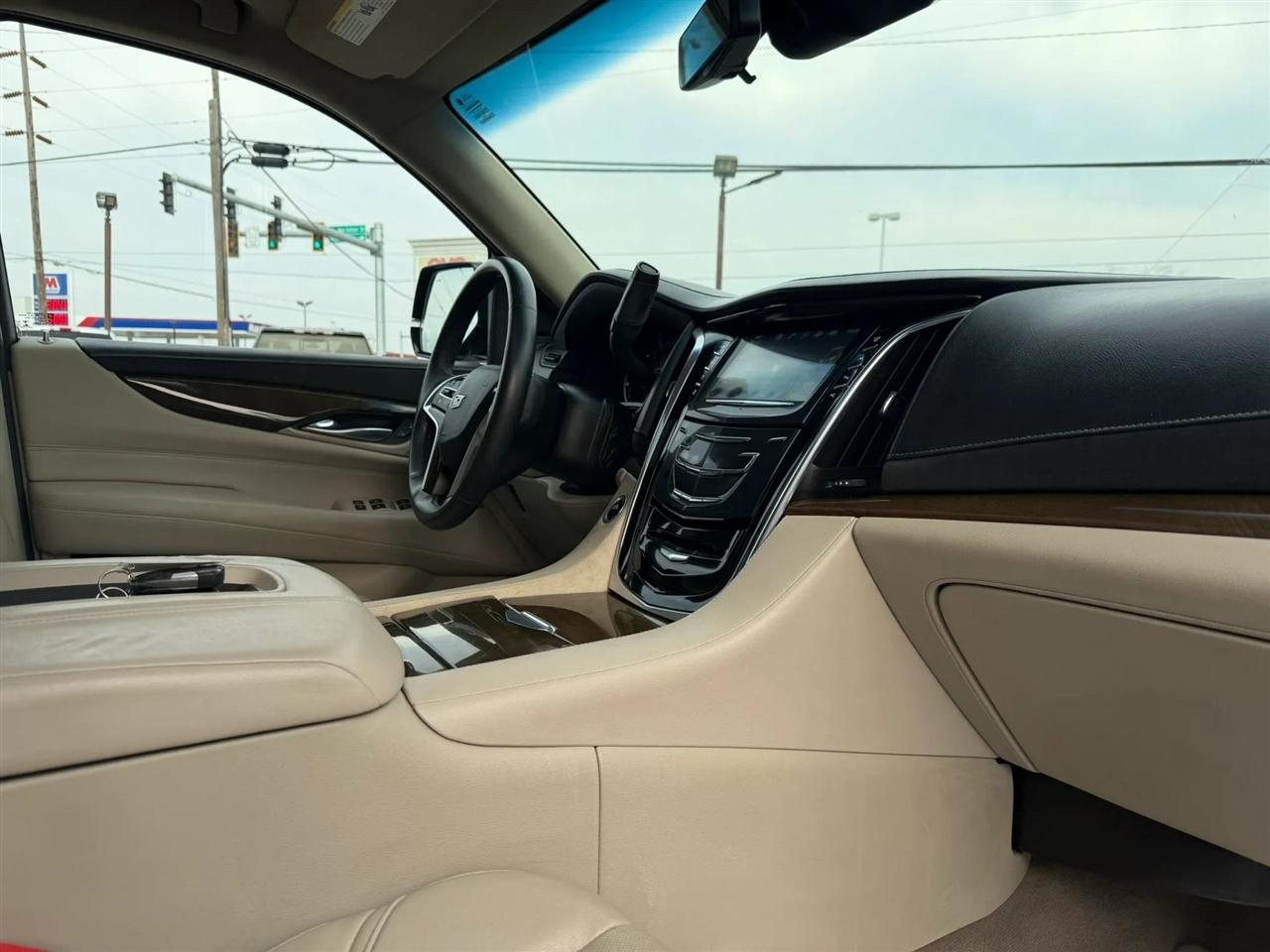 Cadillac Escalade  2018