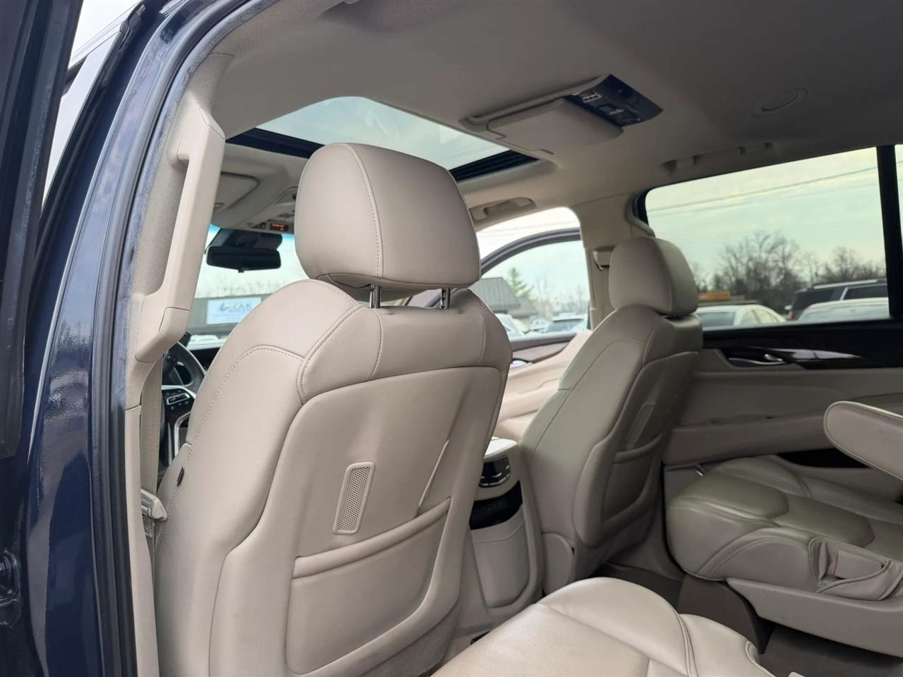 Cadillac Escalade  2018