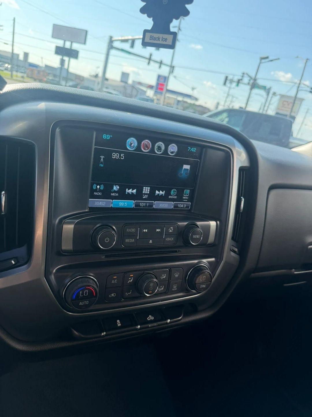 Chevrolet Silverado 1500  2019