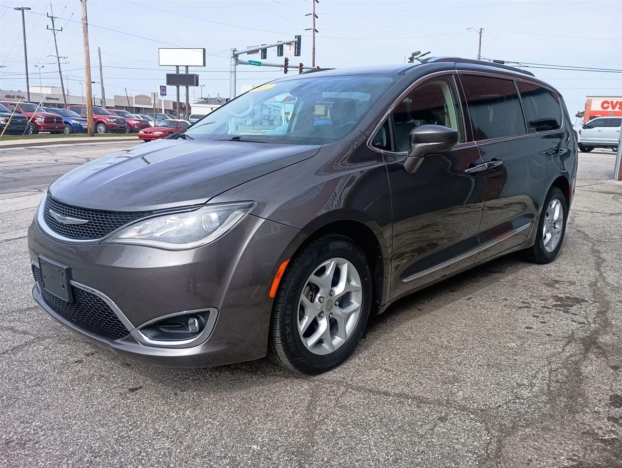 Chrysler Pacifica  2017