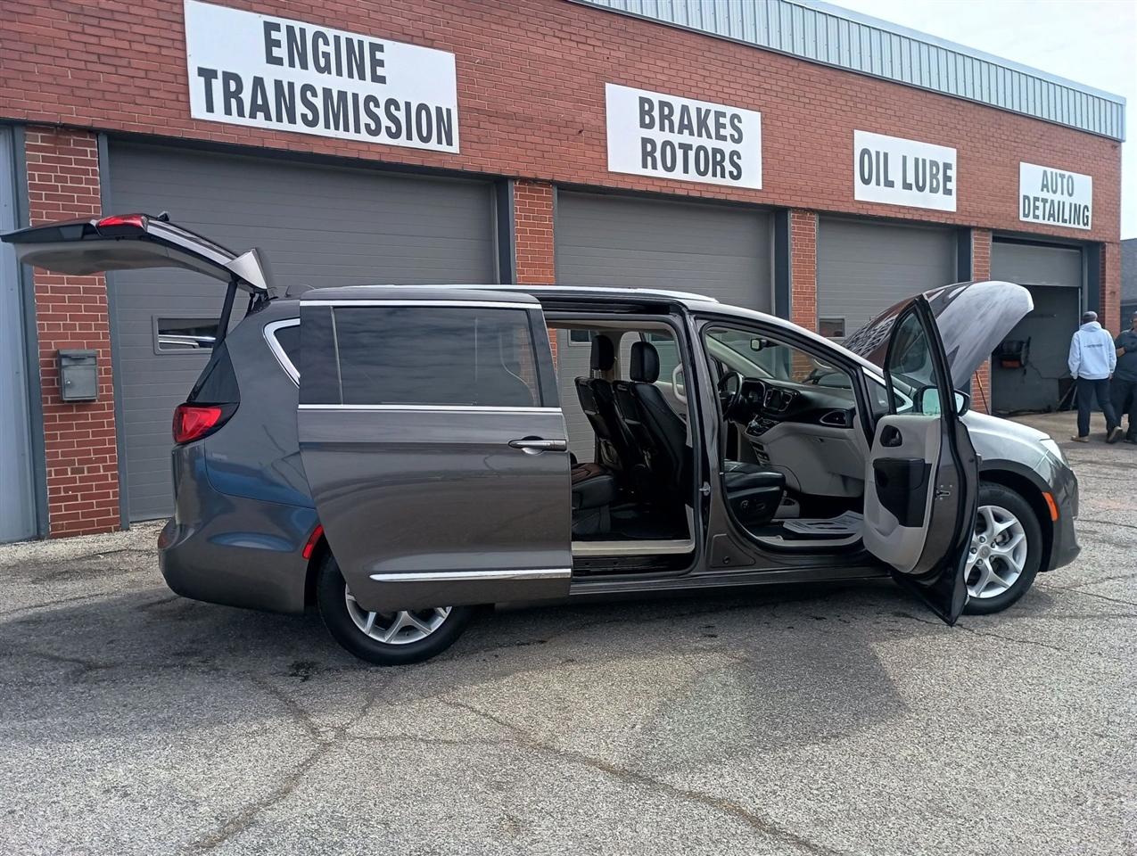 Chrysler Pacifica  2017