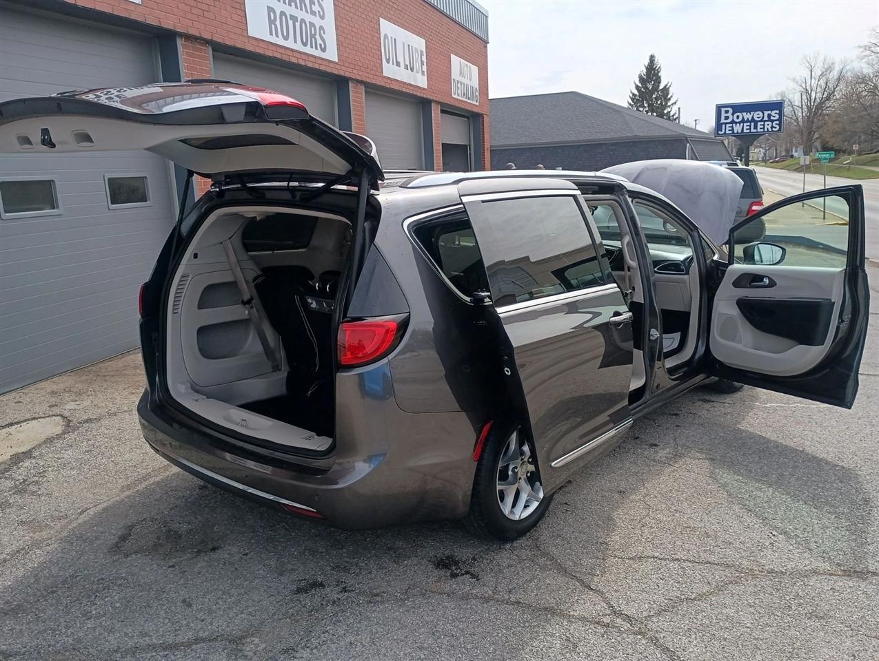 Chrysler Pacifica  2017