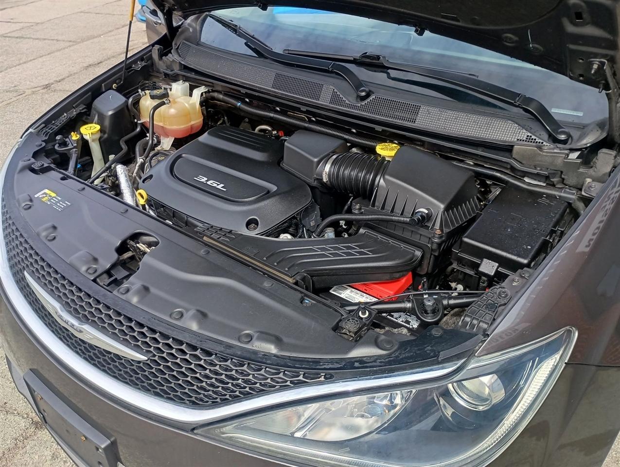 Chrysler Pacifica  2017