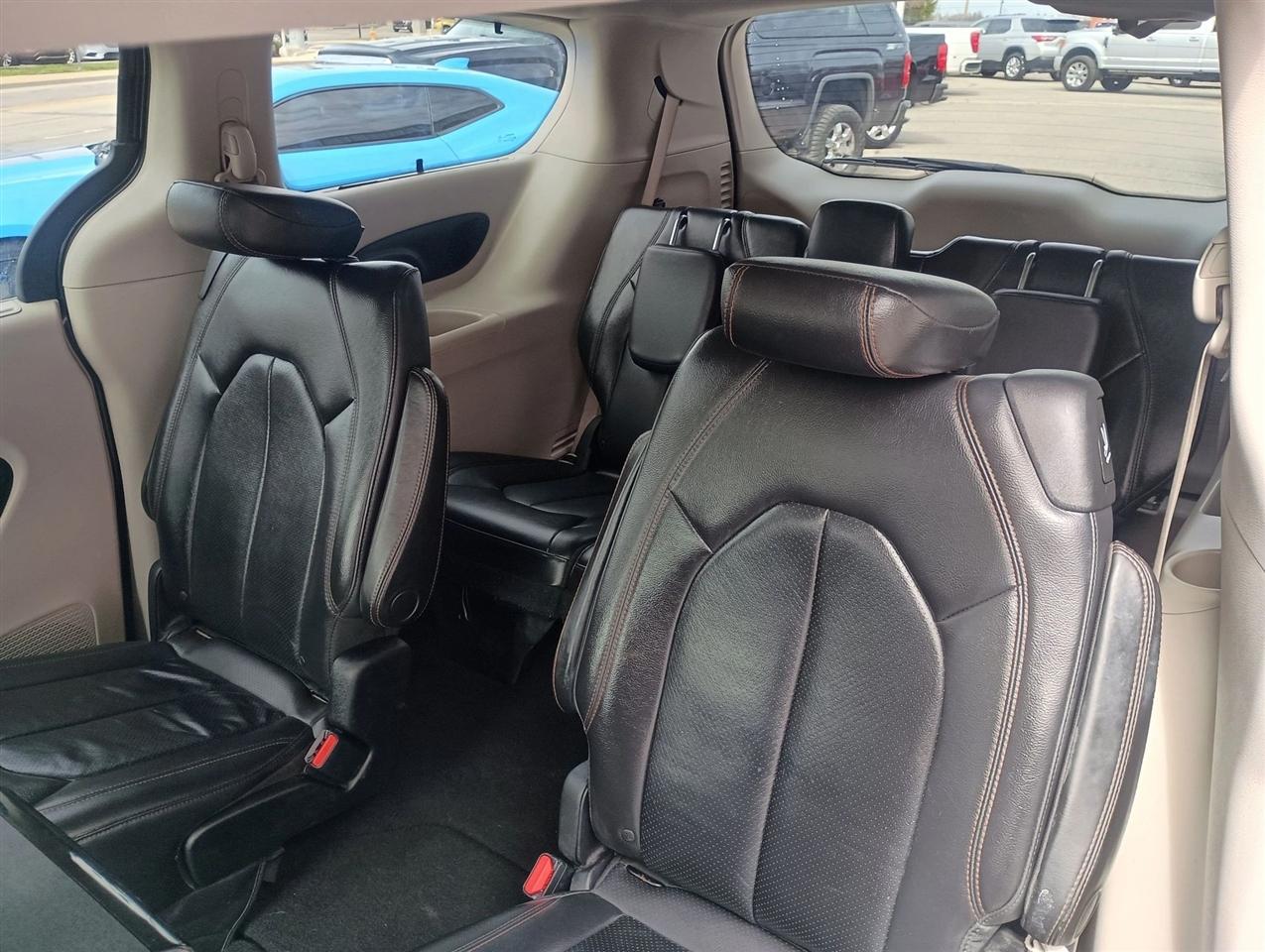 Chrysler Pacifica  2017