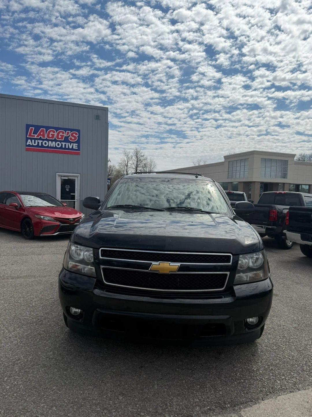 Chevrolet Suburban  2009