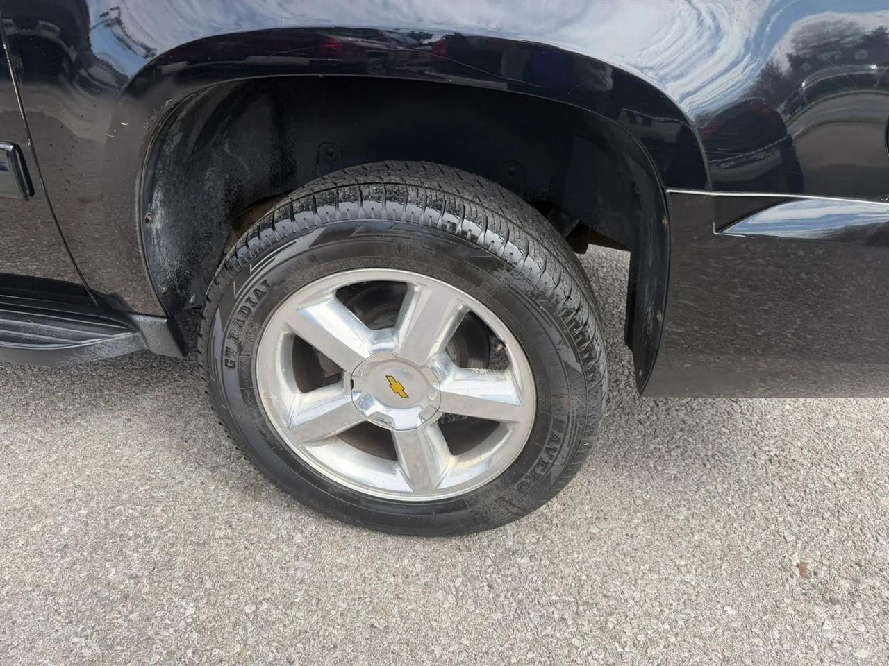 Chevrolet Suburban  2009