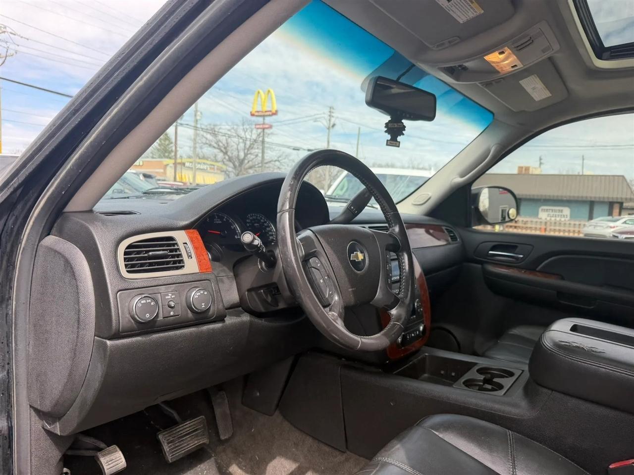 Chevrolet Suburban  2009