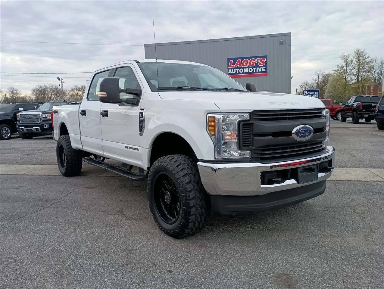 2019 Ford F-250 SD XL Pickup 4D 6 3/4 ft