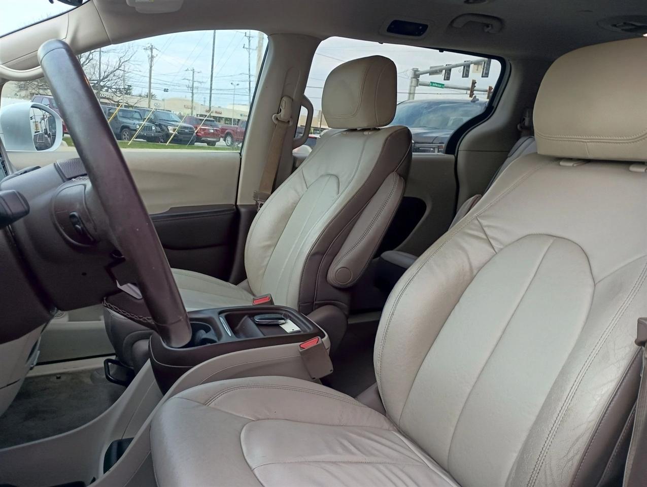 Chrysler Pacifica  2017