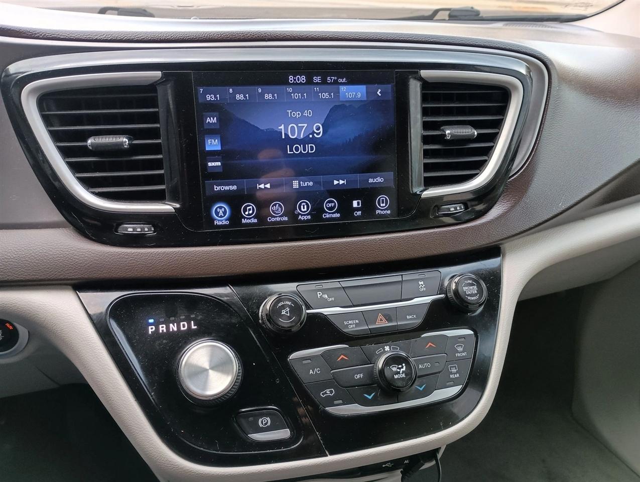 Chrysler Pacifica  2017