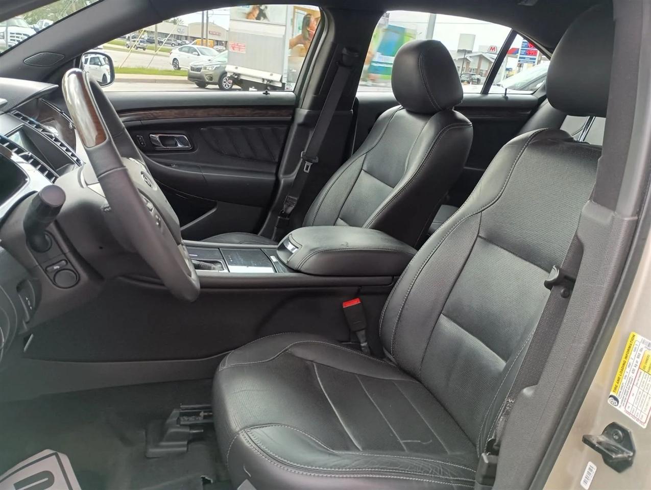 Ford Taurus  2018