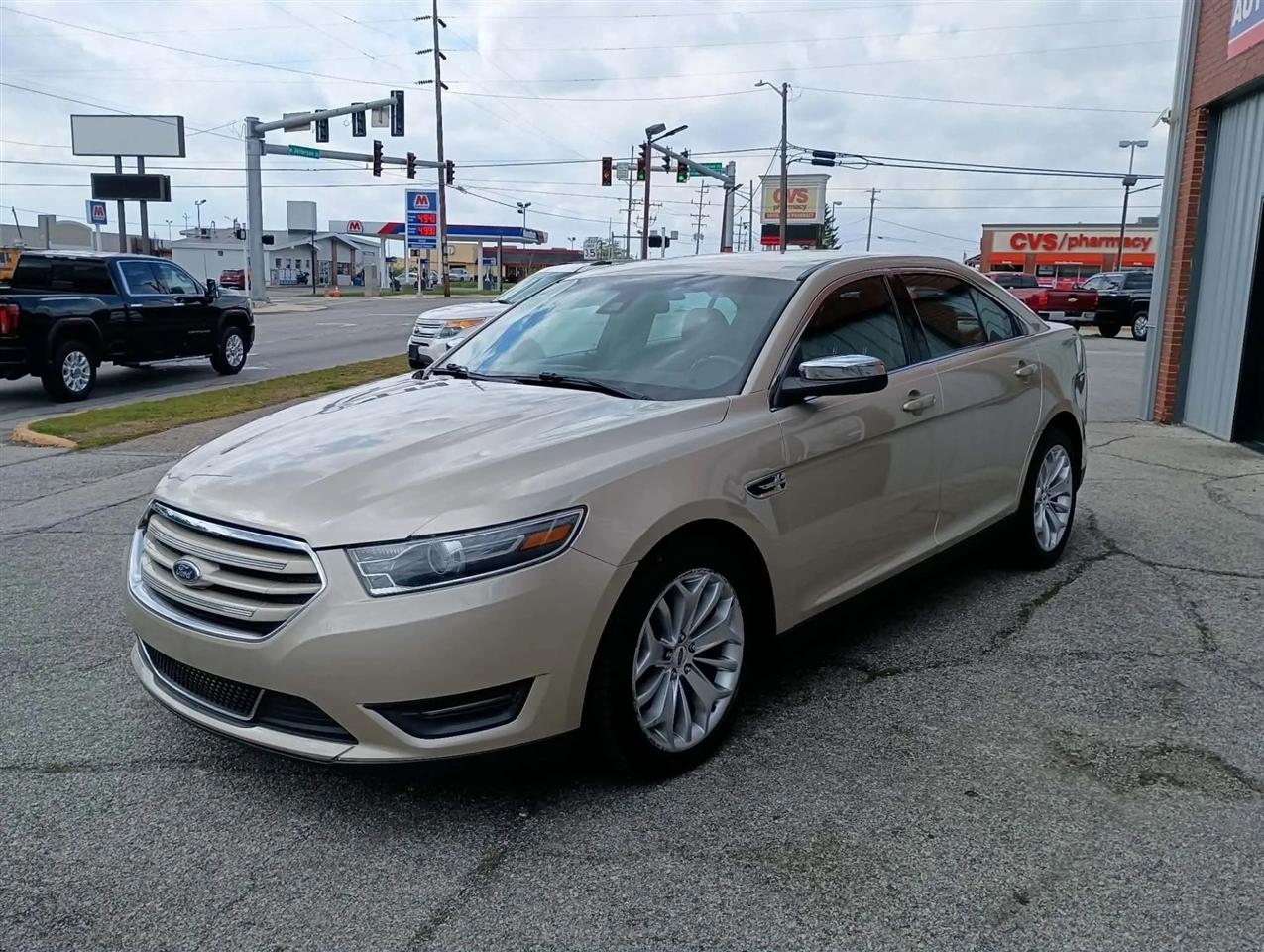 Ford Taurus  2018