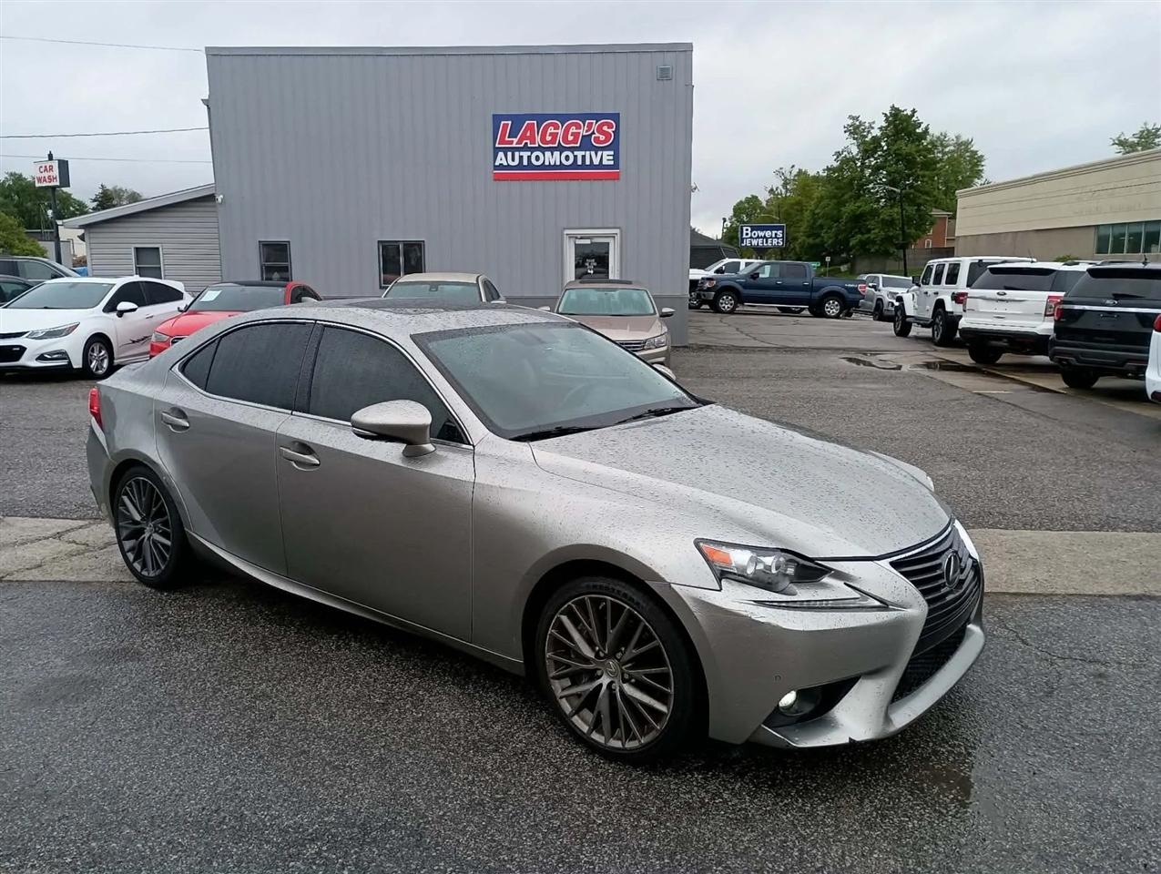 2016 Lexus IS IS 200t Sedan 4D