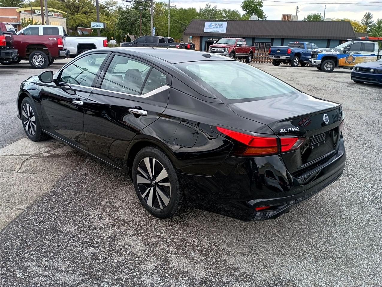 Nissan Altima  2020