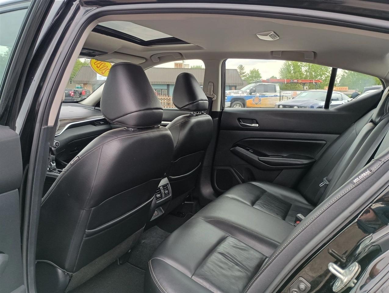 Nissan Altima  2020