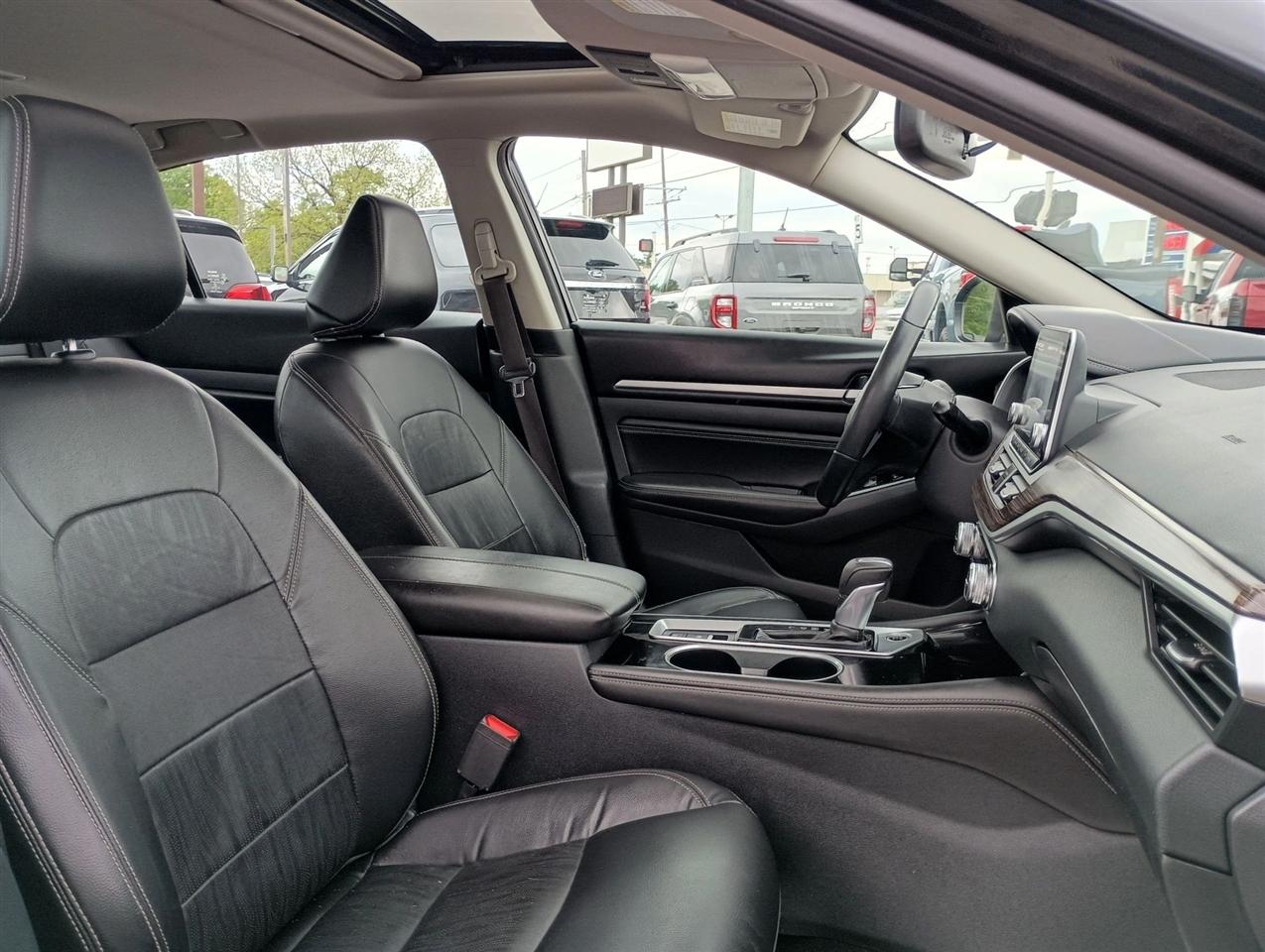 Nissan Altima  2020