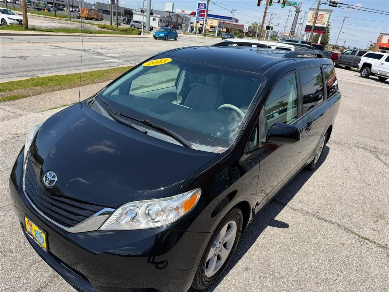 Toyota Sienna  2013