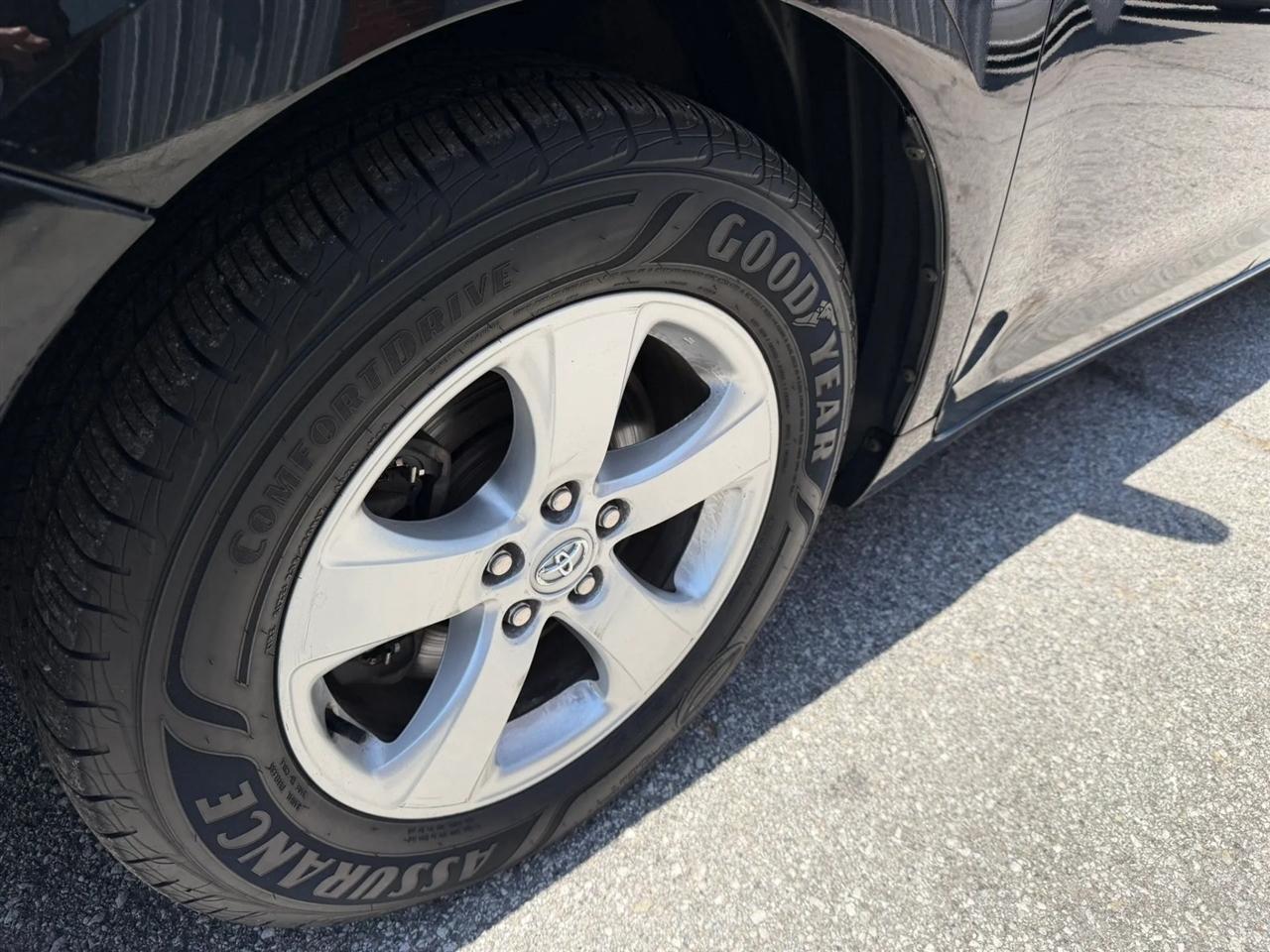 Toyota Sienna  2013
