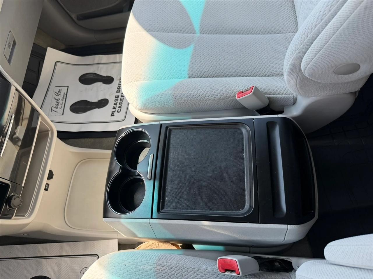 Toyota Sienna  2013