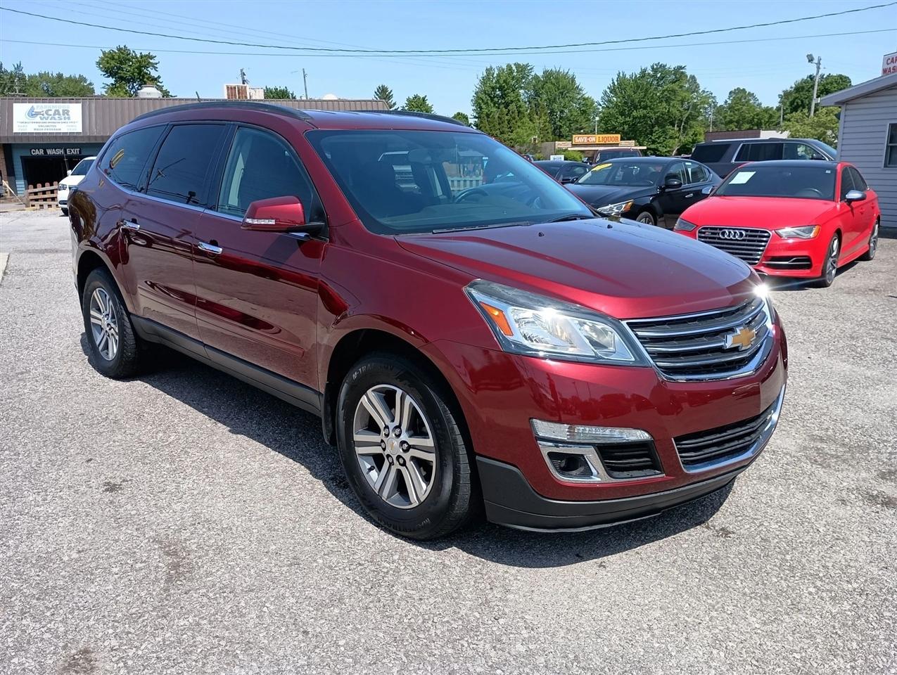 2017 Chevrolet Traverse LT Sport Utility 4D