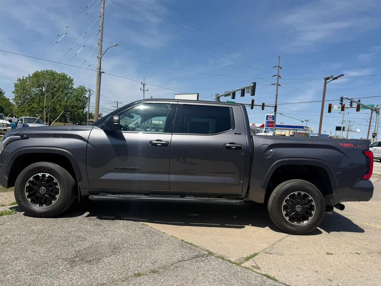 Toyota Tundra  2023