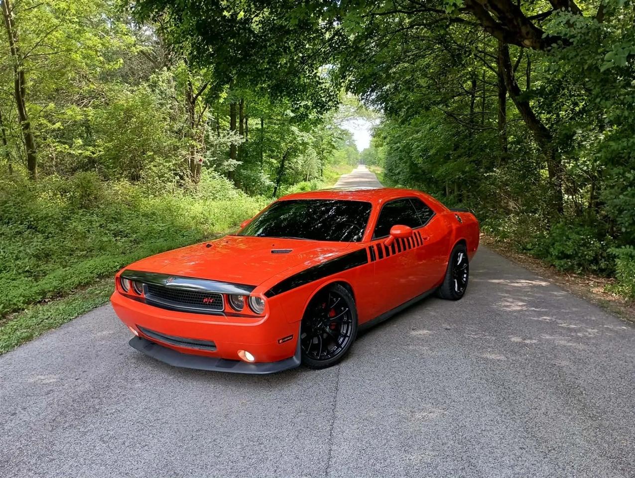 2009 Dodge Challenger R/T Coupe 2D