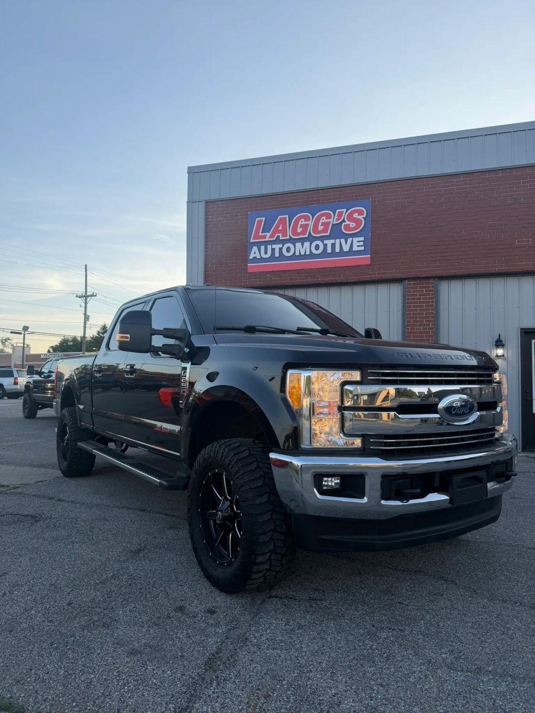 2017 Ford F-250 SD Lariat Pickup 4D 6 3/4 ft