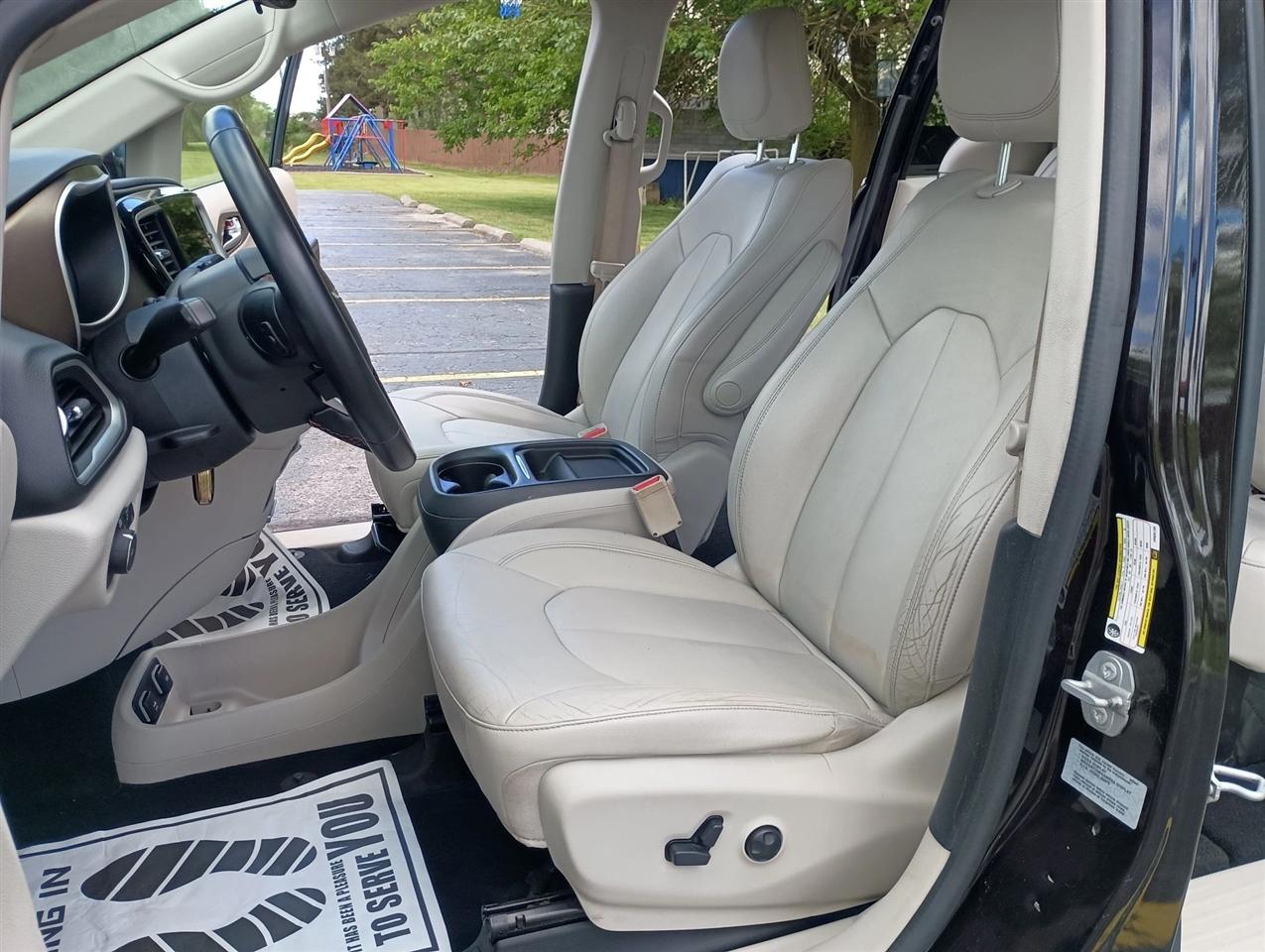 Chrysler Pacifica  2017