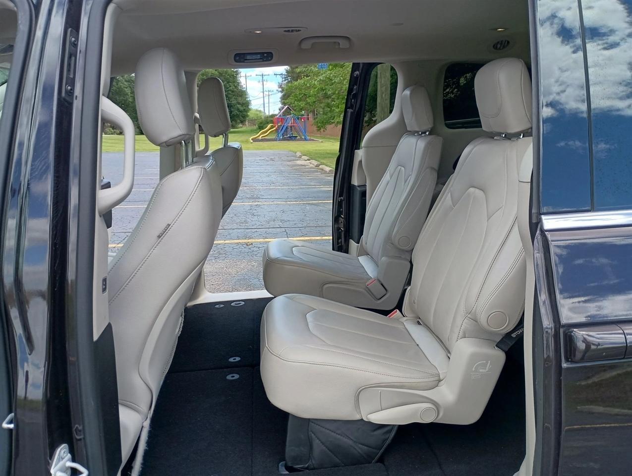 Chrysler Pacifica  2017