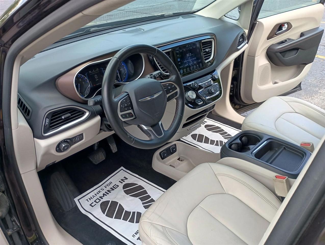 Chrysler Pacifica  2017