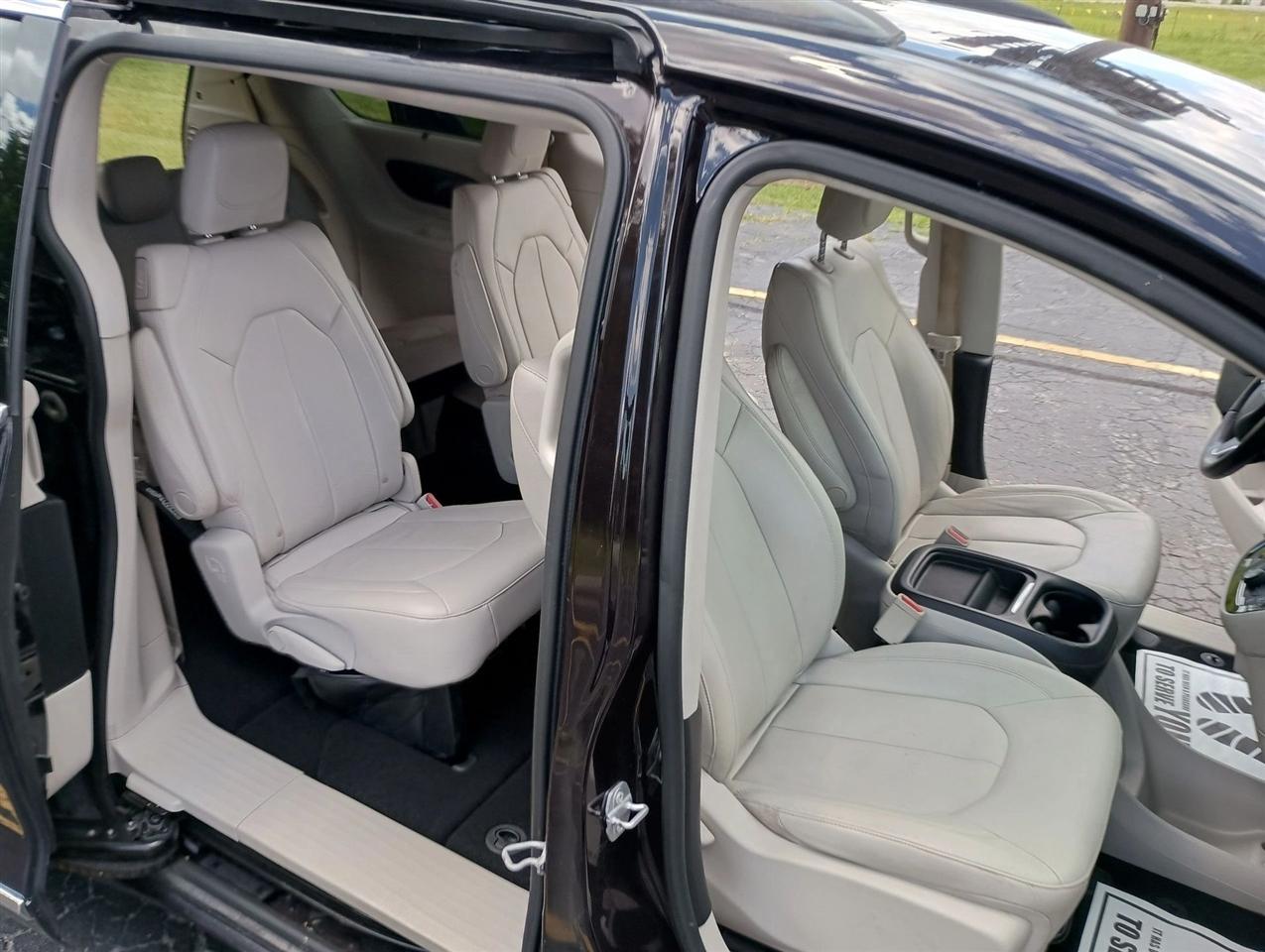 Chrysler Pacifica  2017
