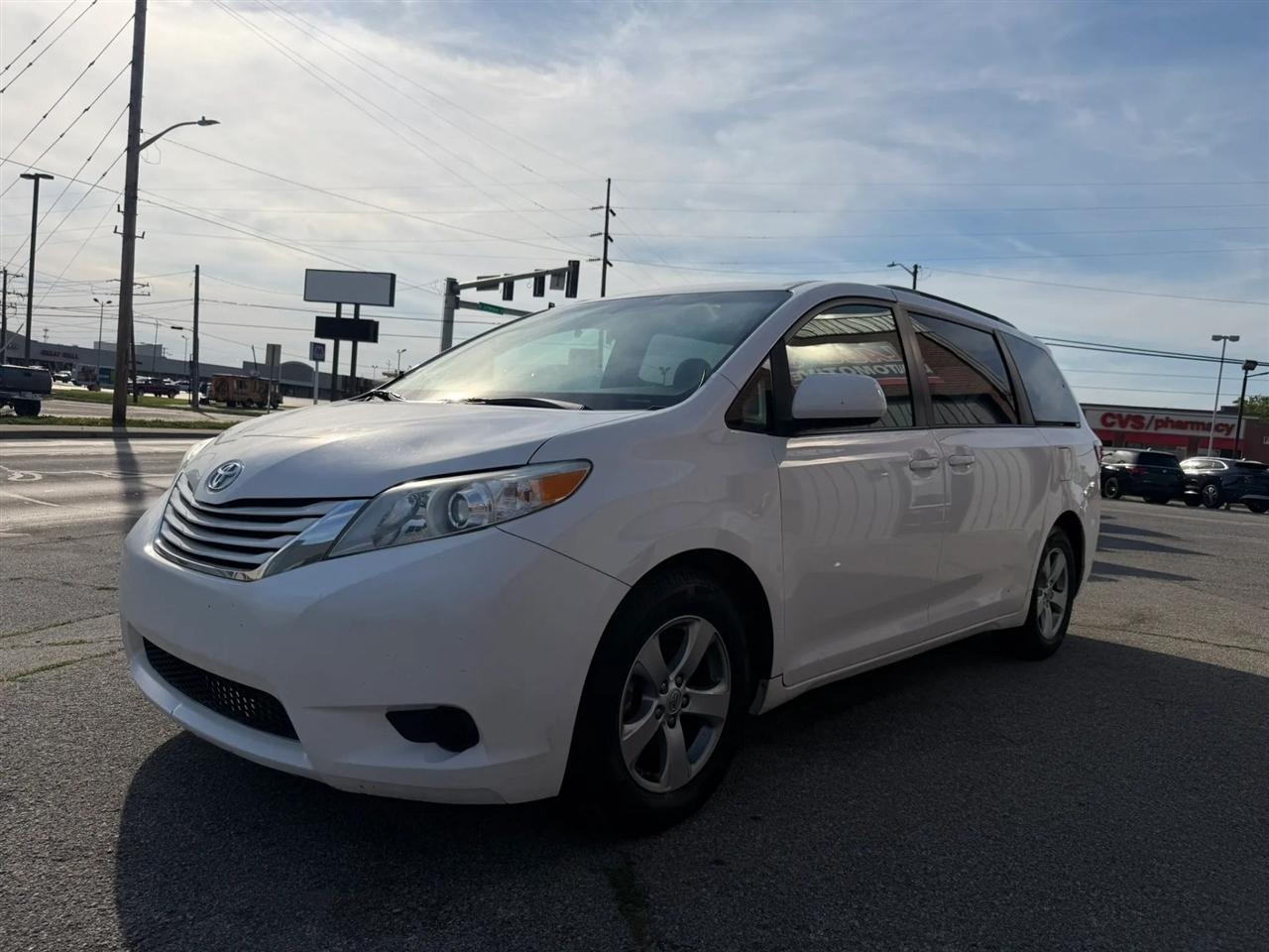 Toyota Sienna  2017