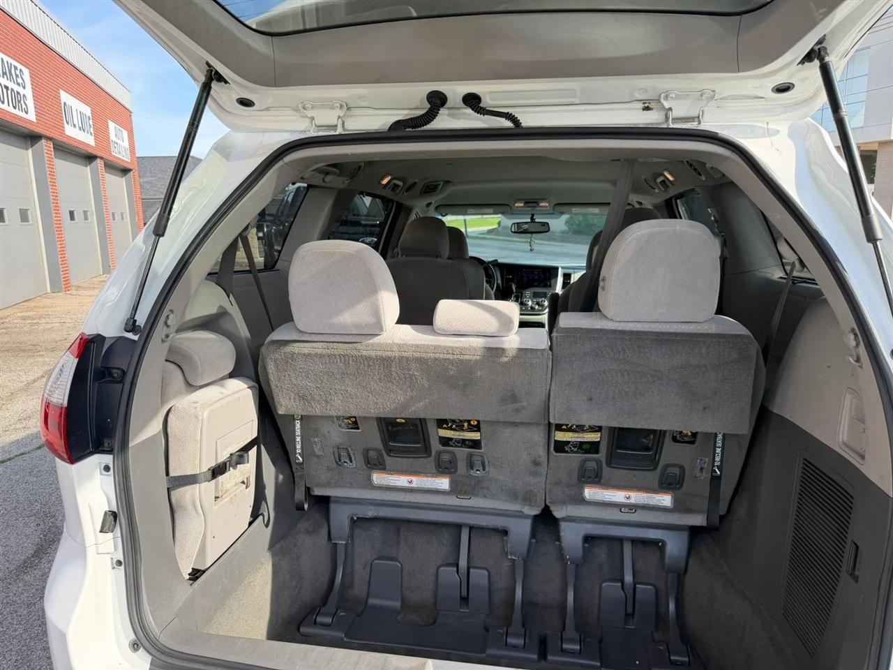 Toyota Sienna  2017