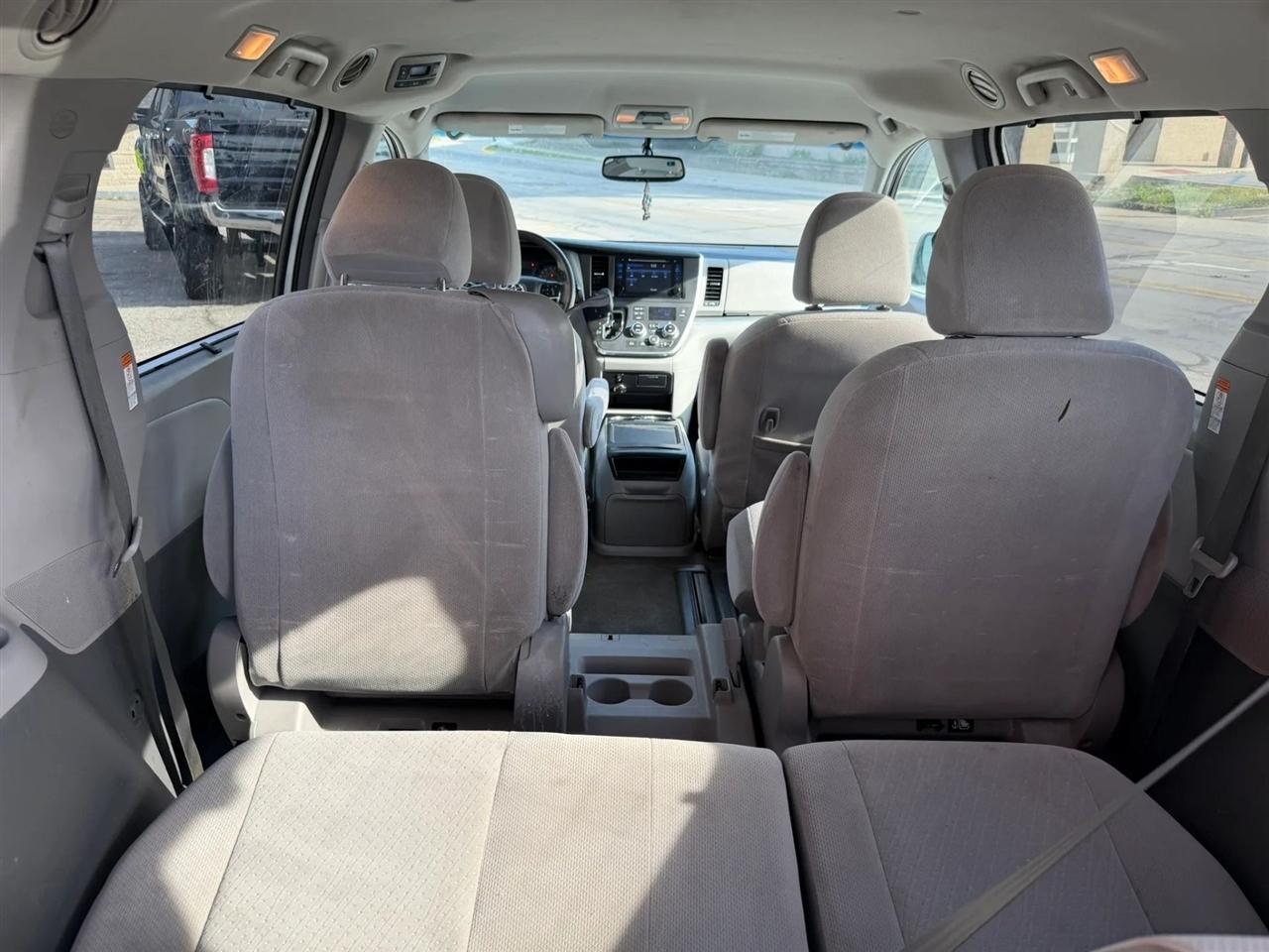 Toyota Sienna  2017