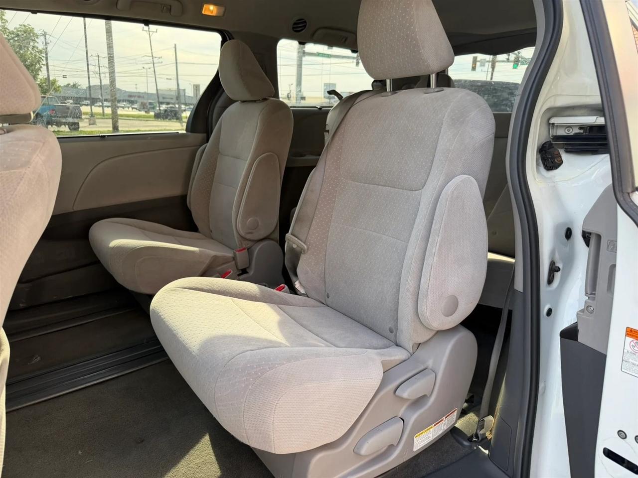 Toyota Sienna  2017